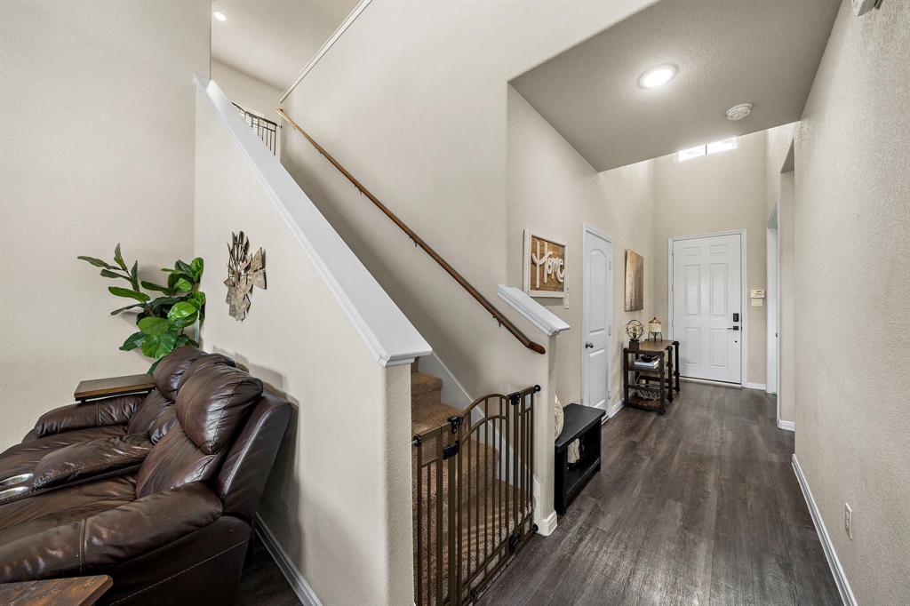 4221 E Bayou Maison Circle, Dickinson, Texas image 18