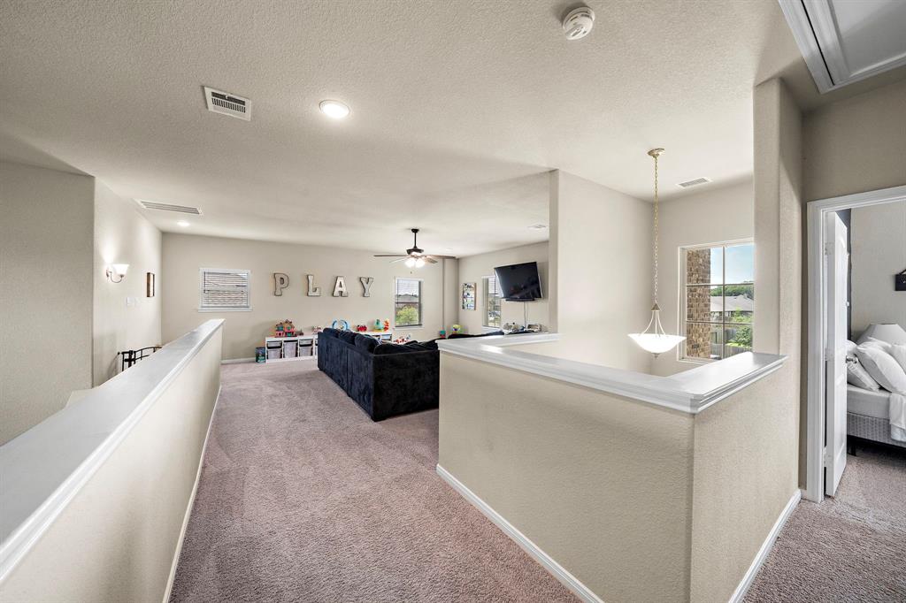4221 E Bayou Maison Circle, Dickinson, Texas image 19