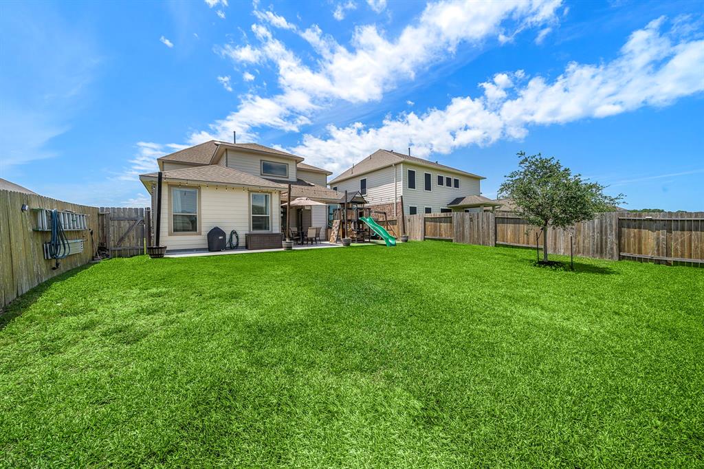 4221 E Bayou Maison Circle, Dickinson, Texas image 26
