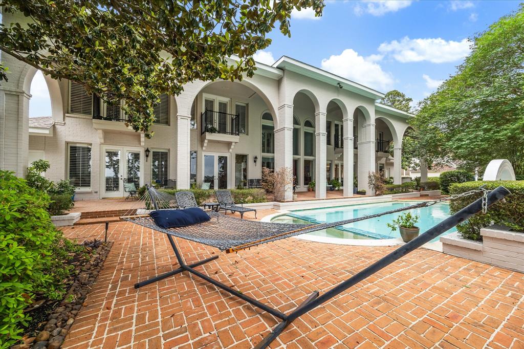 1623 Scenic Shore Drive, Kingwood, Texas image 49