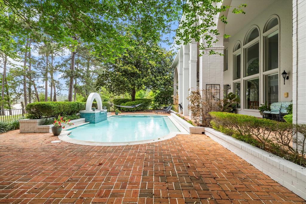 1623 Scenic Shore Drive, Kingwood, Texas image 46