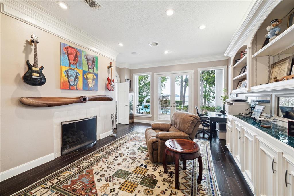 1623 Scenic Shore Drive, Kingwood, Texas image 16