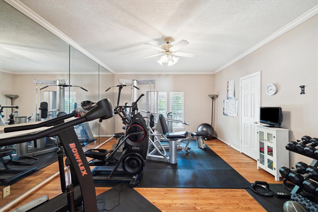 1623 Scenic Shore Drive, Kingwood, Texas image 37