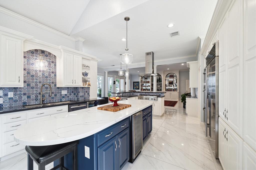1623 Scenic Shore Drive, Kingwood, Texas image 22