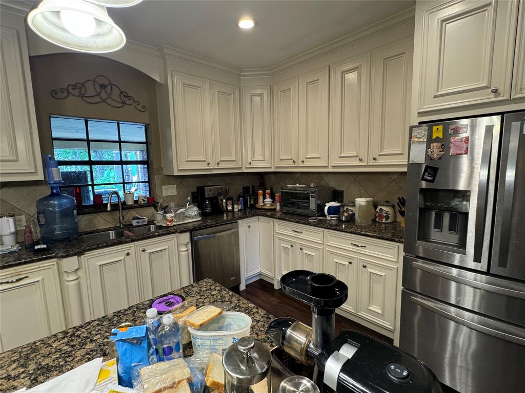 7824 Pecan Forest Lane, Baytown, Texas image 15