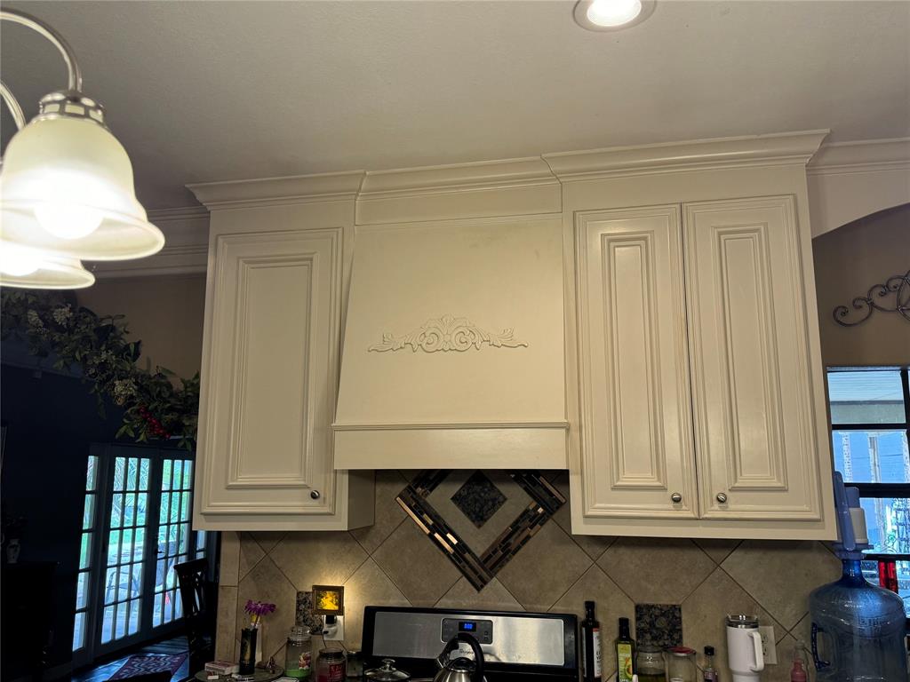 7824 Pecan Forest Lane, Baytown, Texas image 14