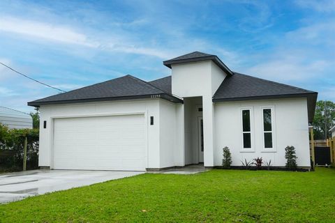 11194 Fieldcrest Drive La Porte TX 77571