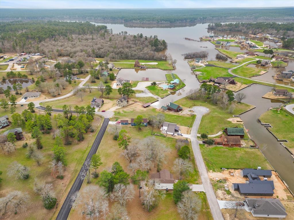 151 Wildwood Lake Drive, Huntsville, Texas image 7