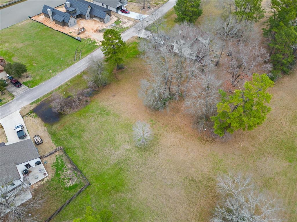 151 Wildwood Lake Drive, Huntsville, Texas image 11