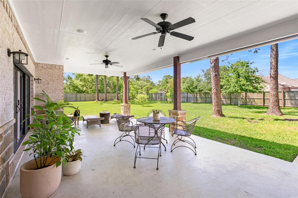 1 Harvest Glen, Angleton, Texas image 6
