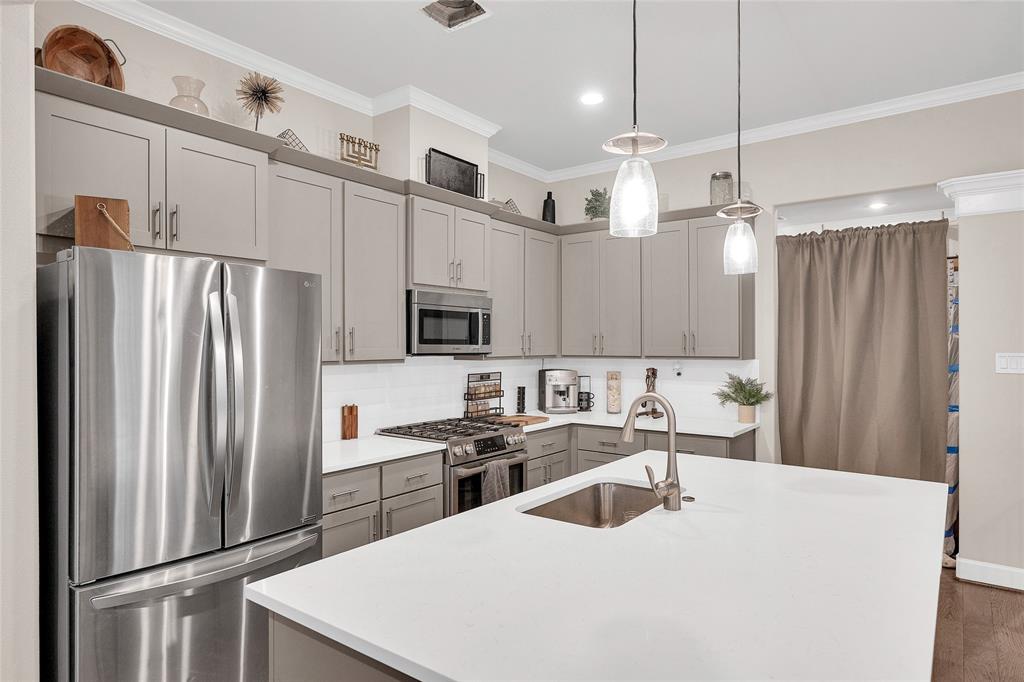 5014 Lillian Street, Houston, Texas image 6