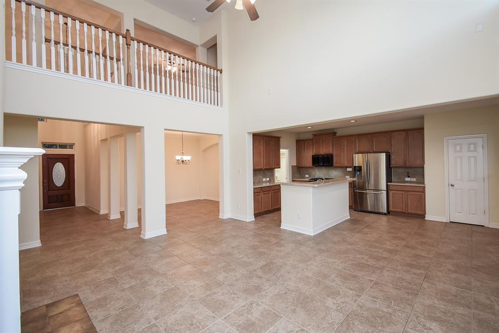 28015 Silverstream Court, Fulshear, Texas image 9