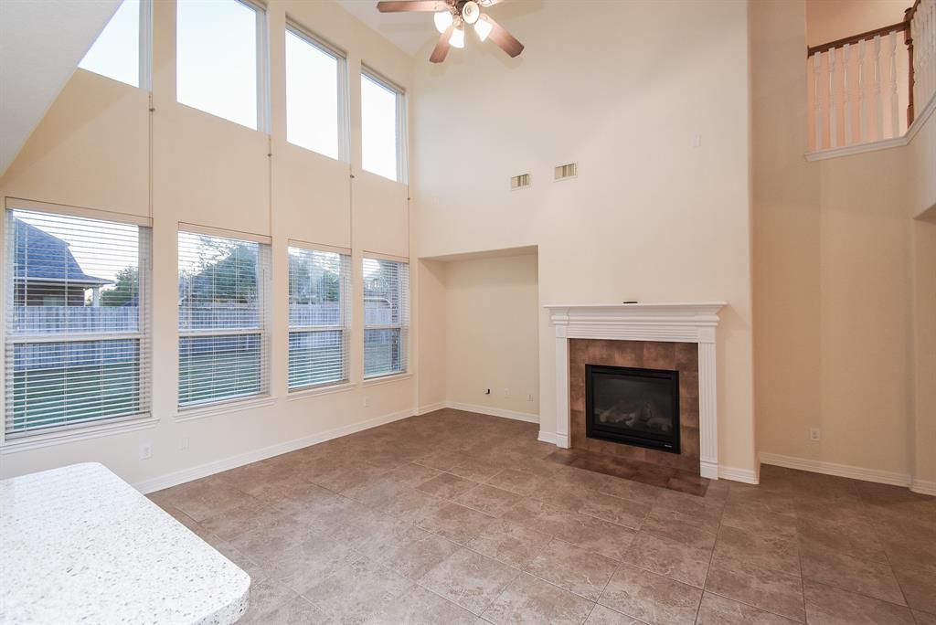 28015 Silverstream Court, Fulshear, Texas image 10