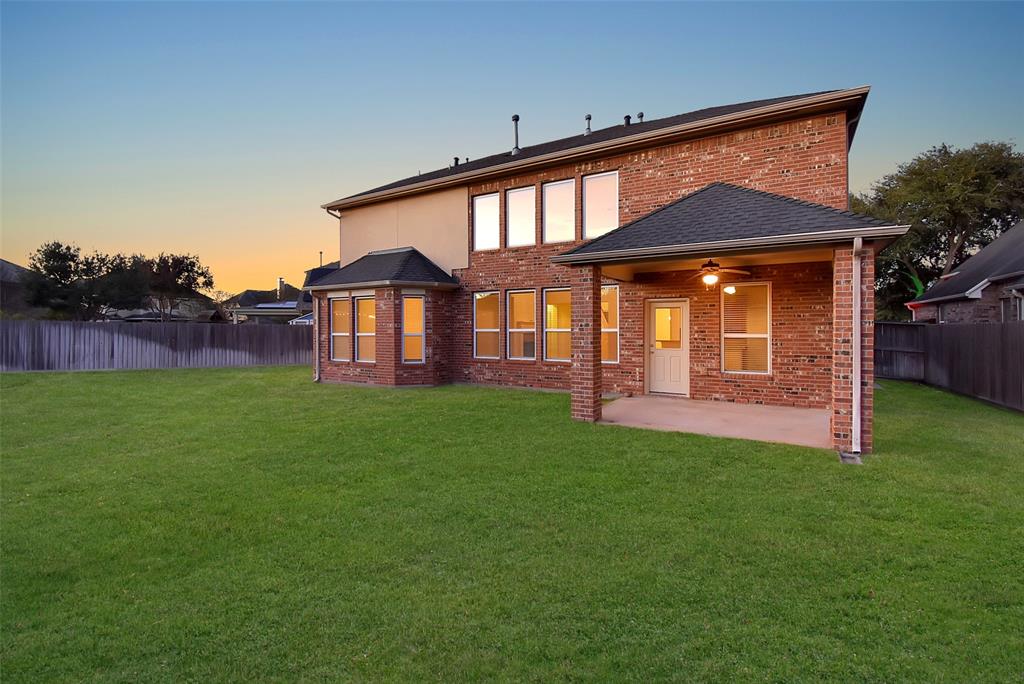 28015 Silverstream Court, Fulshear, Texas image 2