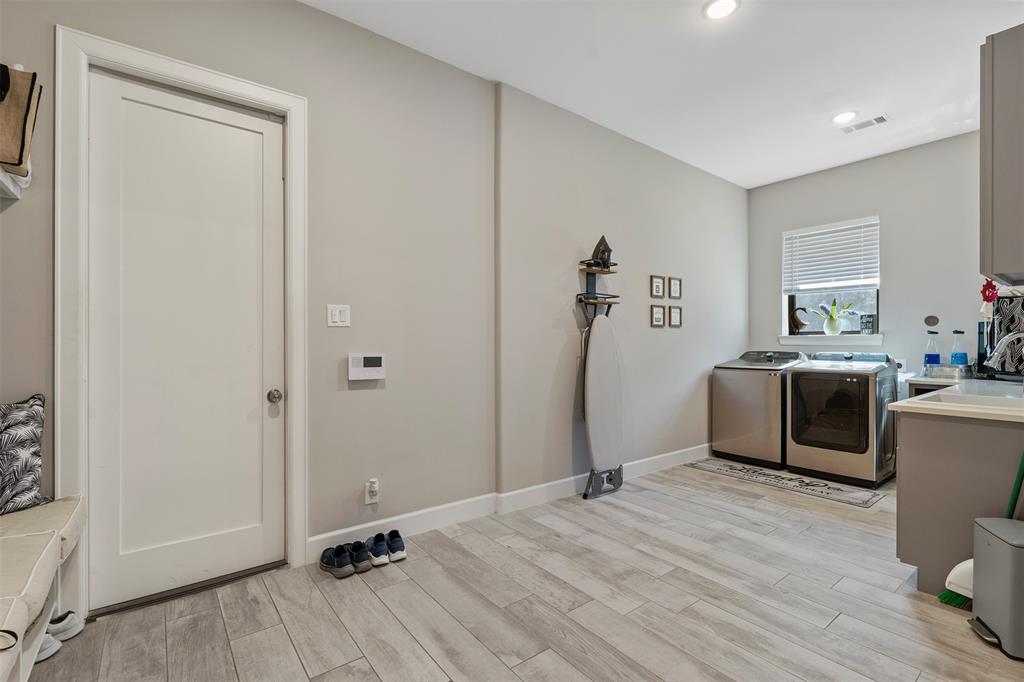 311 Sundog Road, Huntsville, Texas image 32