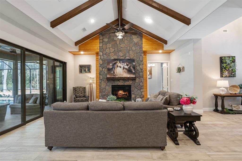 311 Sundog Road, Huntsville, Texas image 9