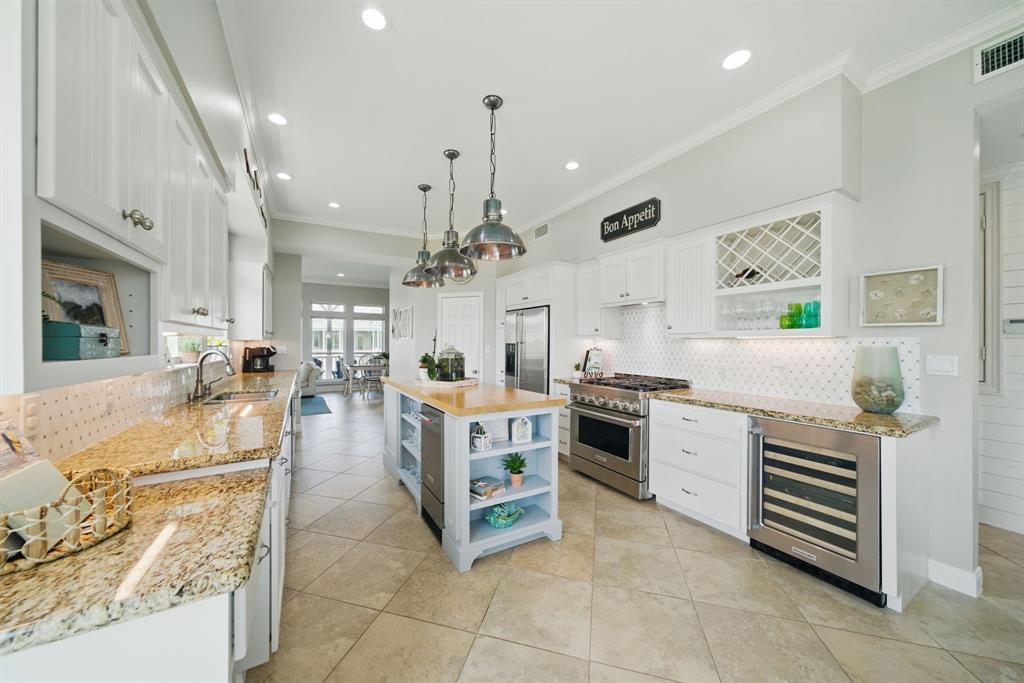 3830 Wentletrap, Galveston, Texas image 13
