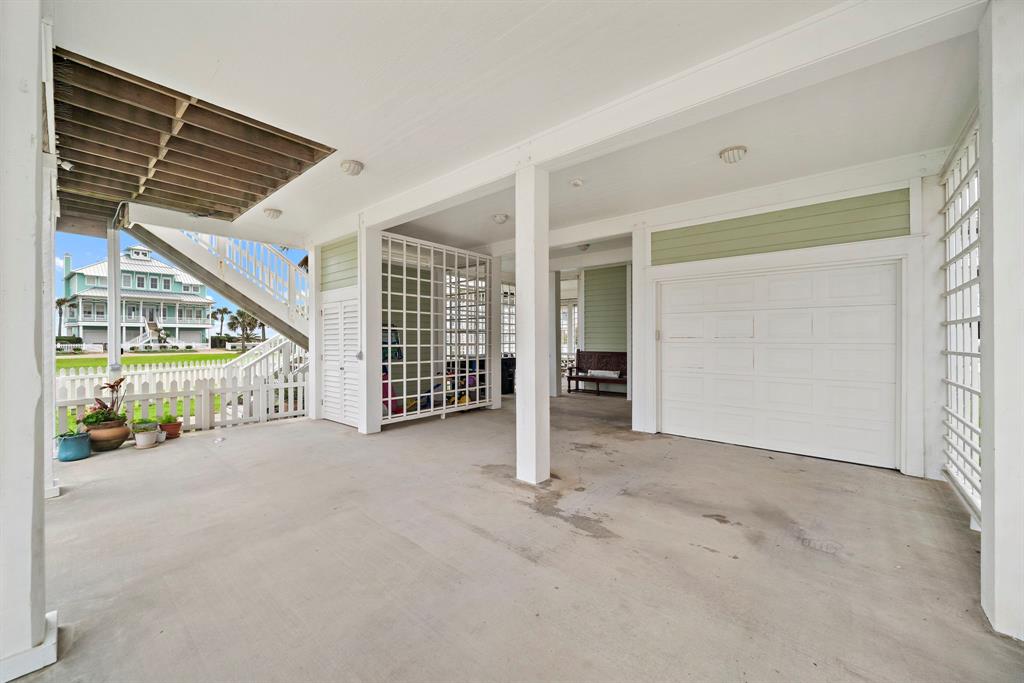 3830 Wentletrap, Galveston, Texas image 39