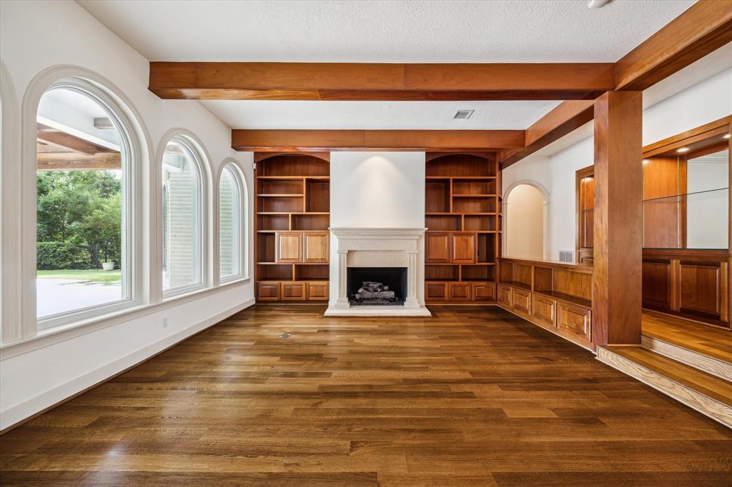 30 Halfmoon Court