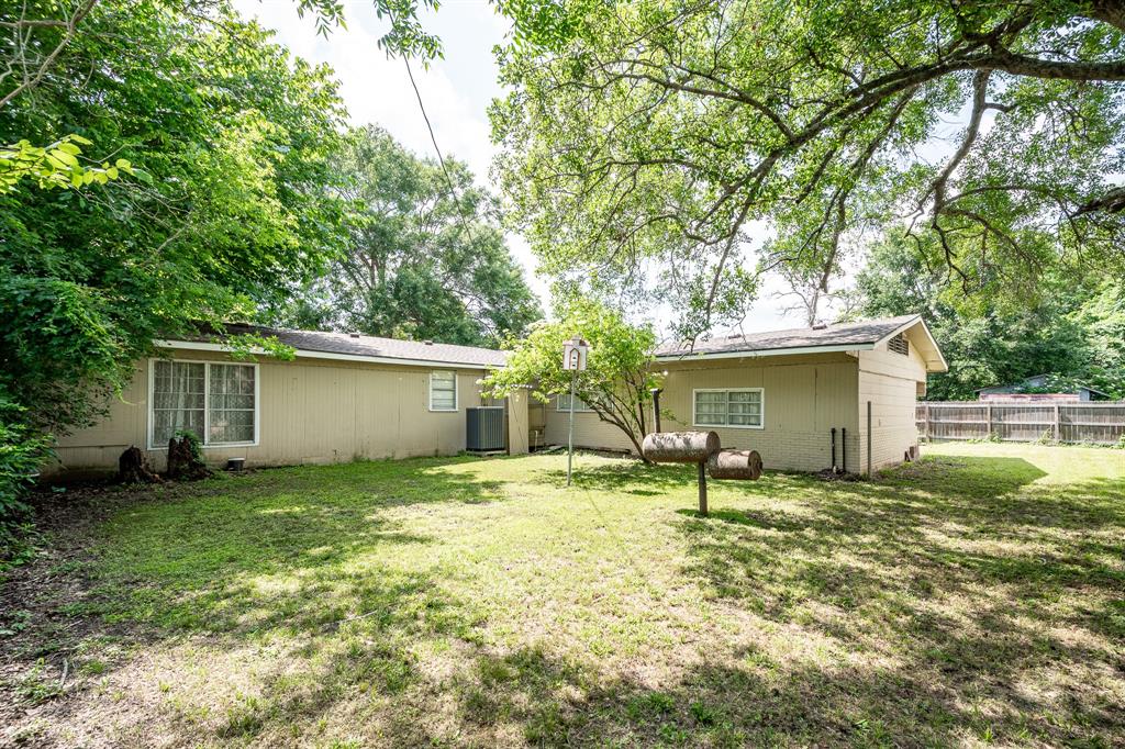 412 Kentucky Street, Liberty, Texas image 28