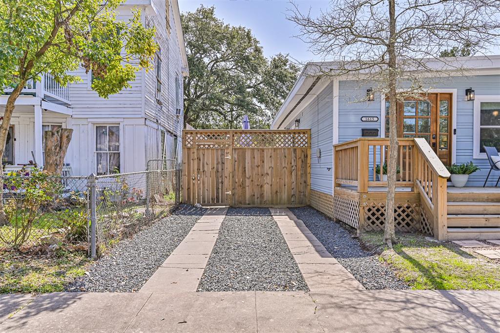 1615 Avenue L, Galveston, Texas image 5