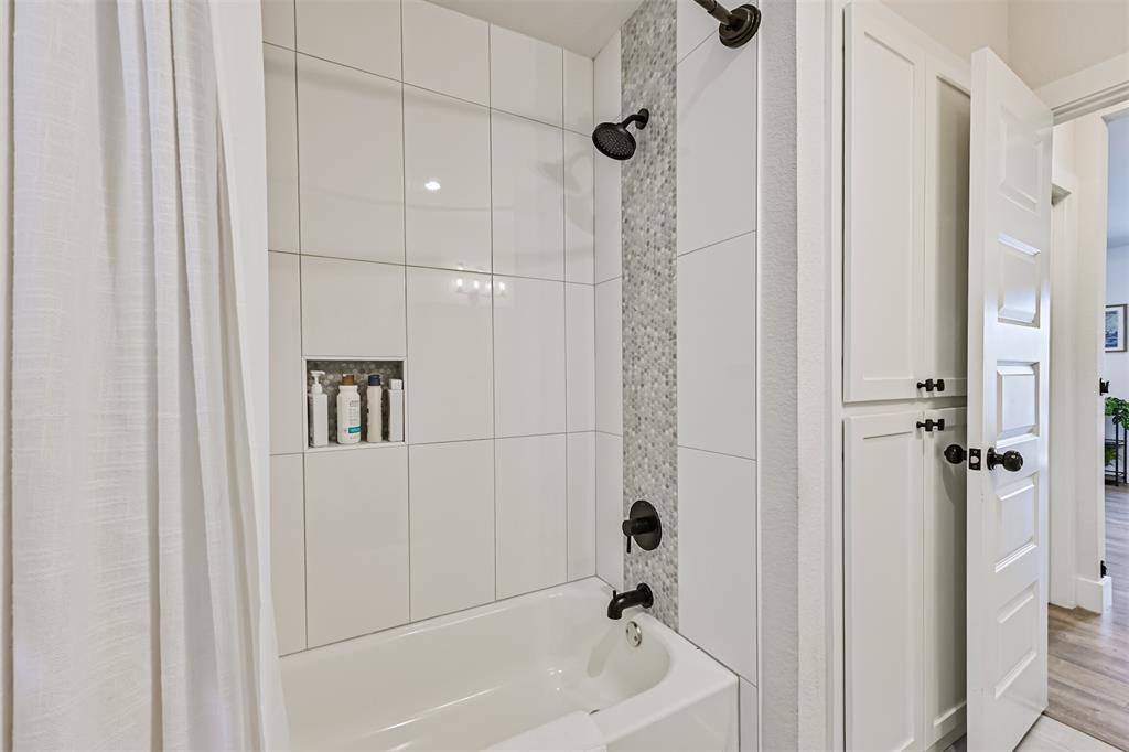 1615 Avenue L, Galveston, Texas image 33