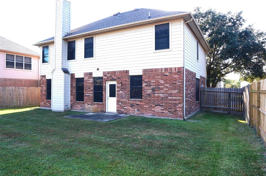18810 Woodbreeze Drive, Humble, Texas image 40