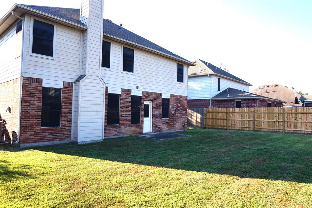 18810 Woodbreeze Drive, Humble, Texas image 39