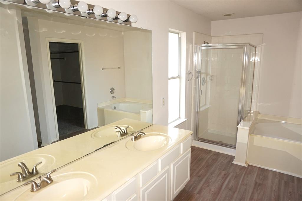 18810 Woodbreeze Drive, Humble, Texas image 27