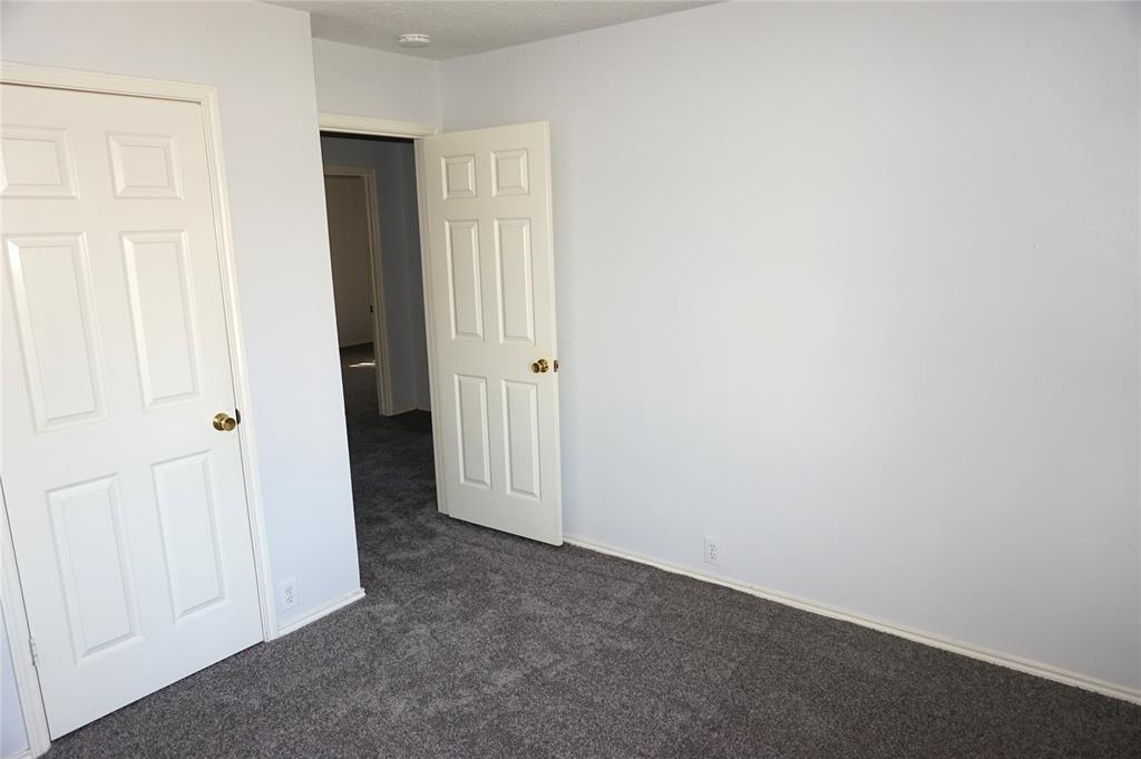 18810 Woodbreeze Drive, Humble, Texas image 32