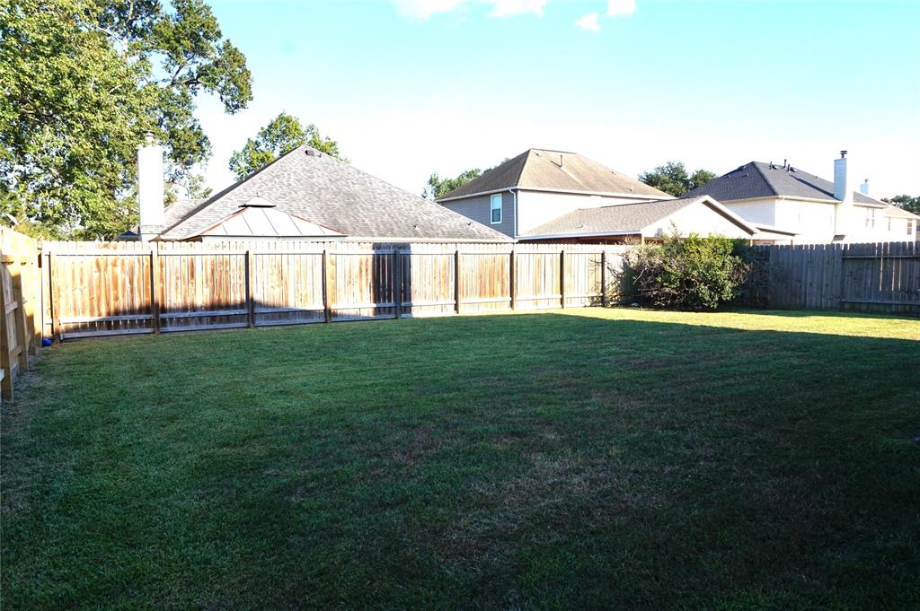 18810 Woodbreeze Drive, Humble, Texas image 42
