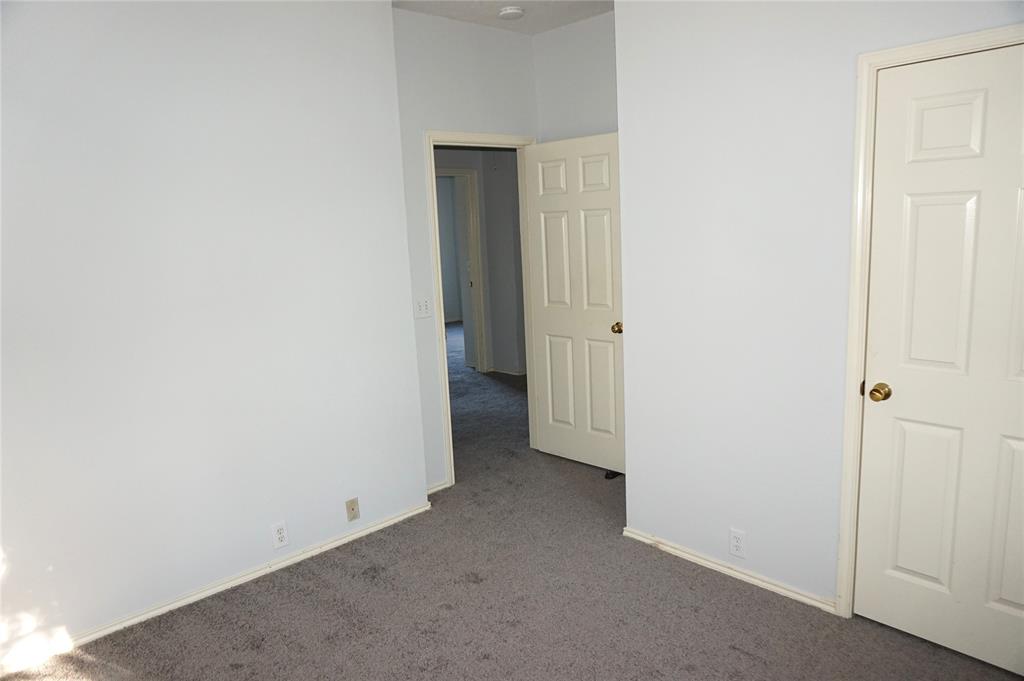 18810 Woodbreeze Drive, Humble, Texas image 36