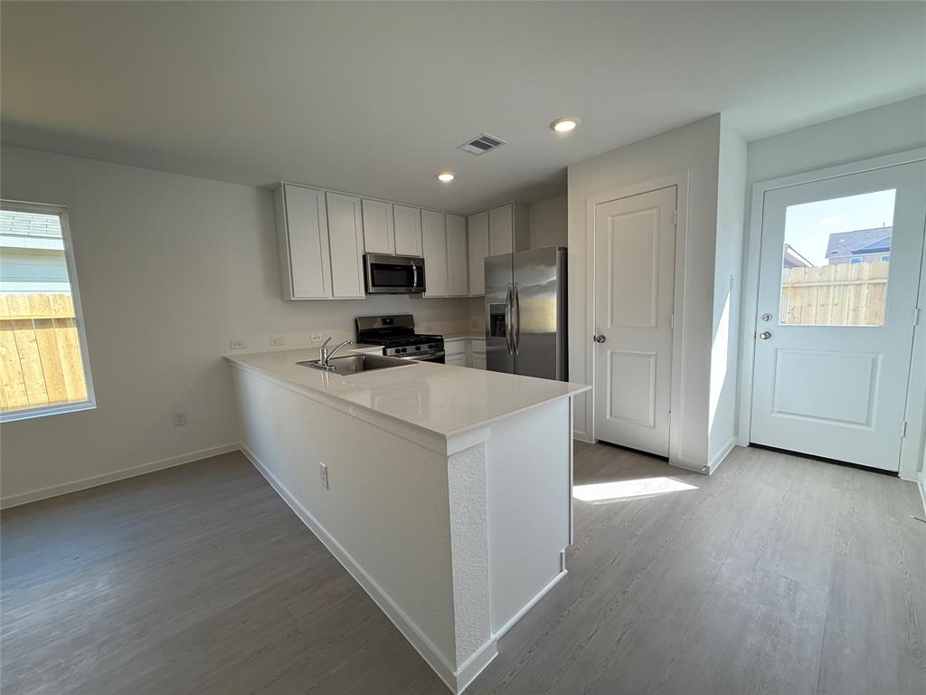 12510 Wild Strawberry Road, Houston, Texas image 8