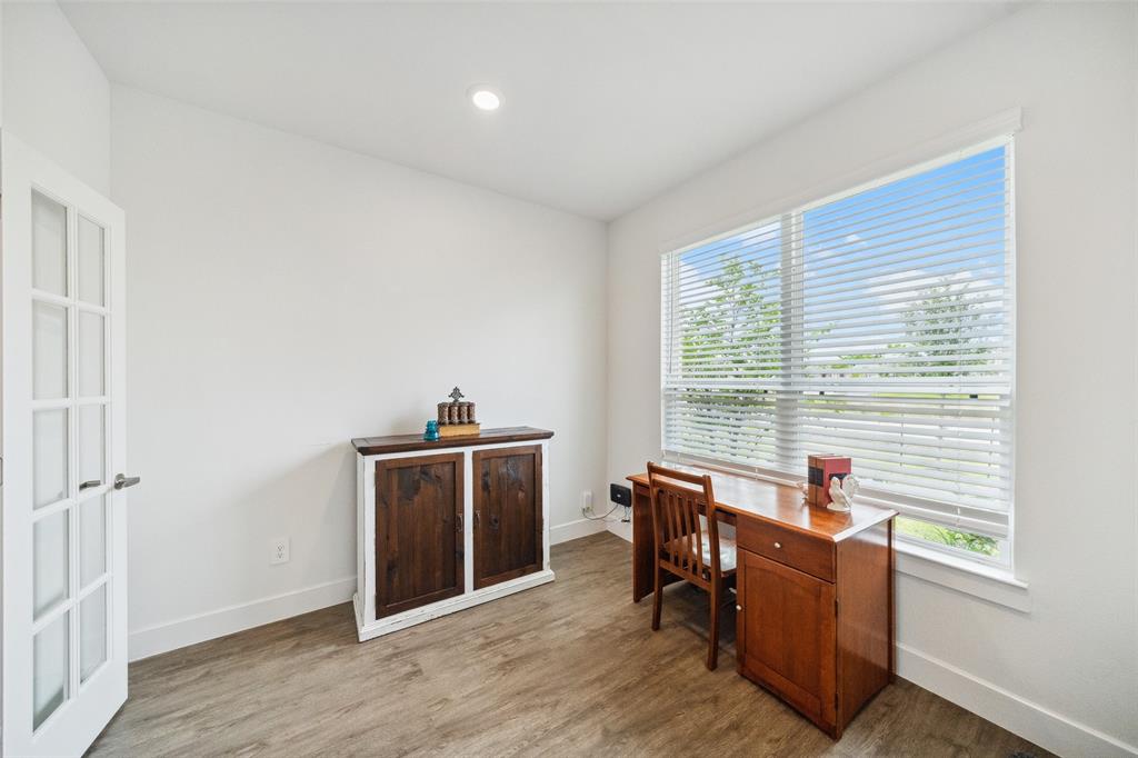 6006 Hazel Place Drive, Conroe, Texas image 15