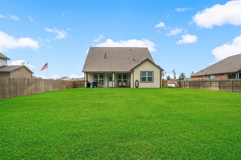 6006 Hazel Place Drive, Conroe, Texas image 22