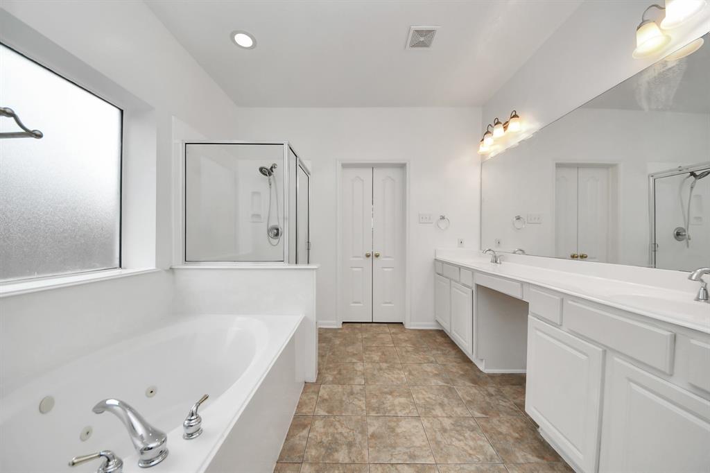 1605 Spring Glen Lane, Pearland, Texas image 37