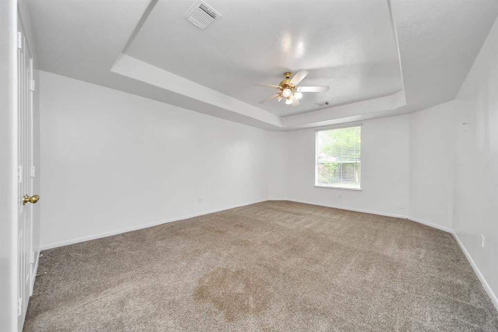 1605 Spring Glen Lane, Pearland, Texas image 34