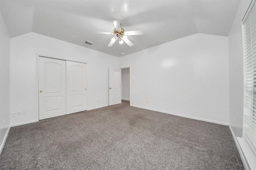 1605 Spring Glen Lane, Pearland, Texas image 45