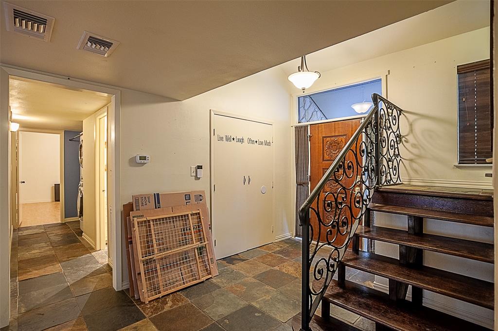 511 Cypress Bend Drive, Village Mills, Texas image 4