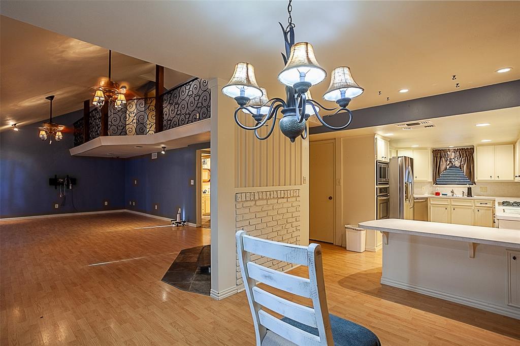 511 Cypress Bend Drive, Village Mills, Texas image 11