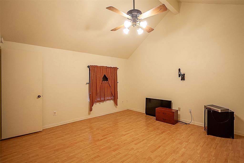 511 Cypress Bend Drive, Village Mills, Texas image 19