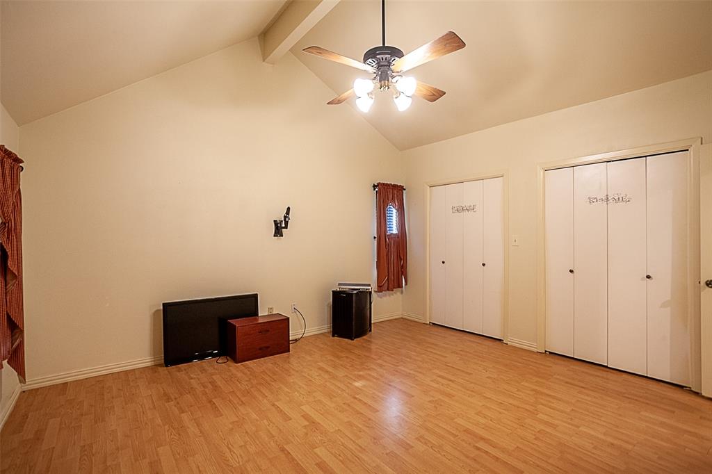 511 Cypress Bend Drive, Village Mills, Texas image 17