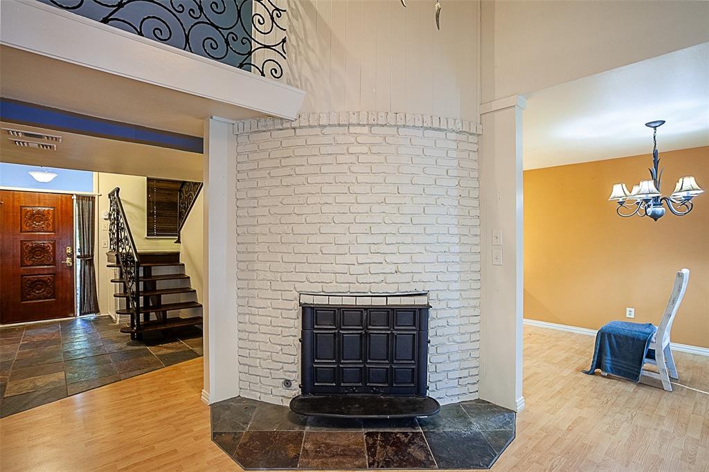 511 Cypress Bend Drive, Village Mills, Texas image 7