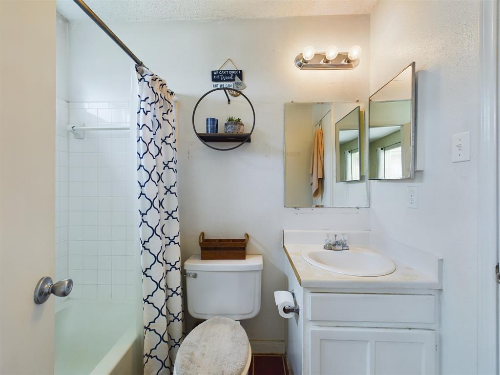 Photo 10 of 17 of 14610 Briton Cove Drive house