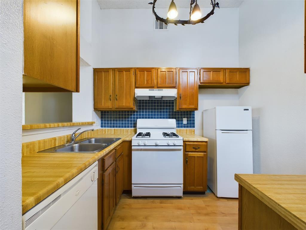 Photo 5 of 17 of 14610 Briton Cove Drive house