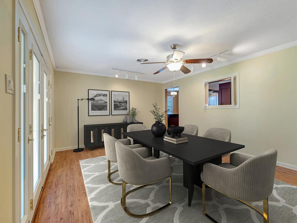 208 Burnett Drive, Baytown, Texas image 16