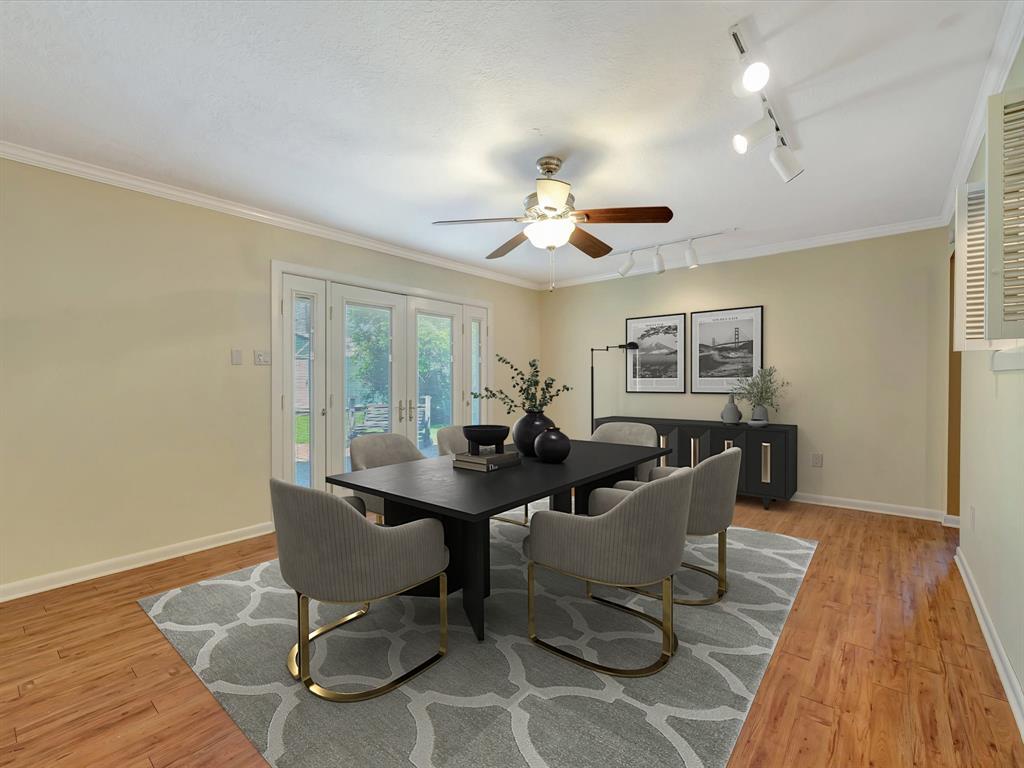 208 Burnett Drive, Baytown, Texas image 14