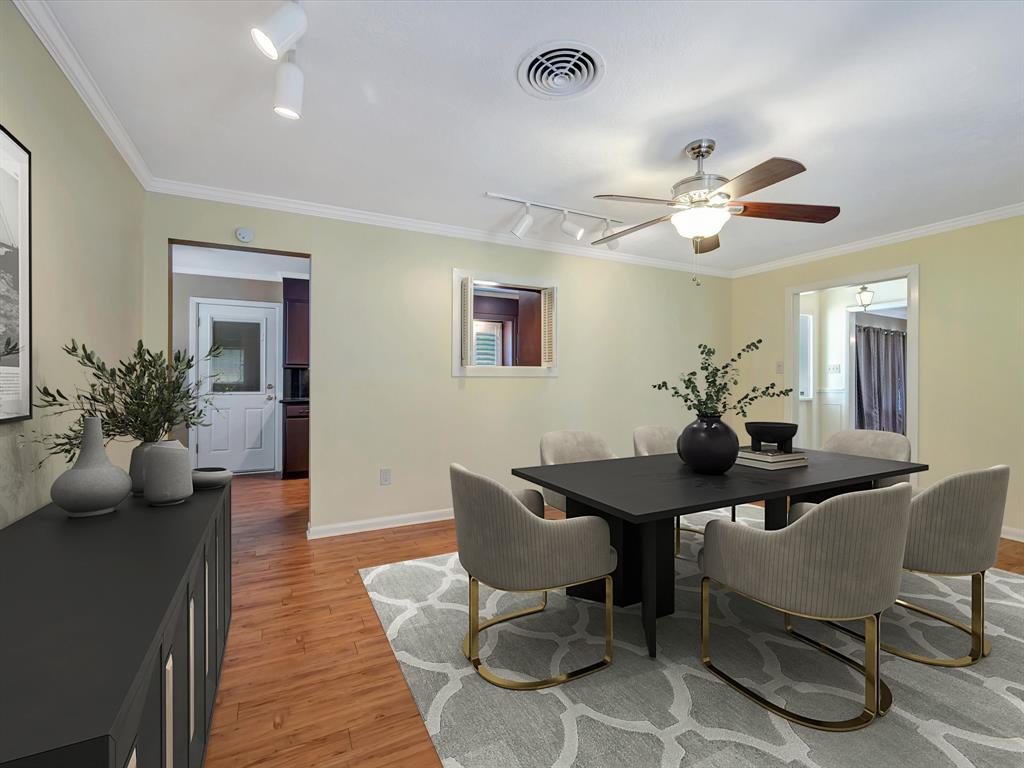 208 Burnett Drive, Baytown, Texas image 18