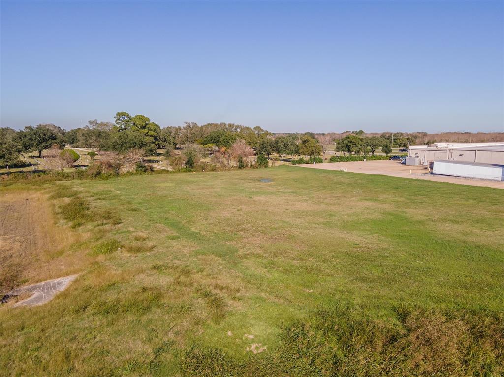 Alvin Crossing, Alvin, Texas image 11