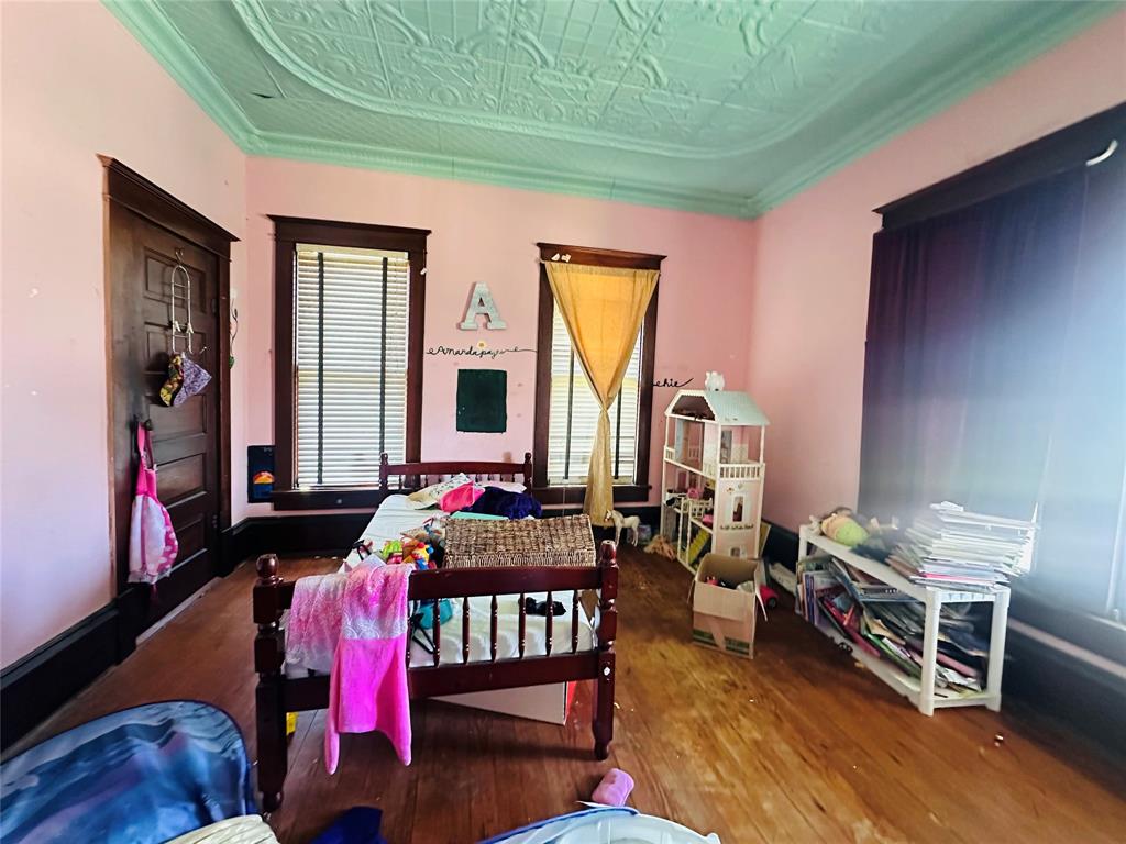 1002 Hopkins Street, Yoakum, Texas image 17